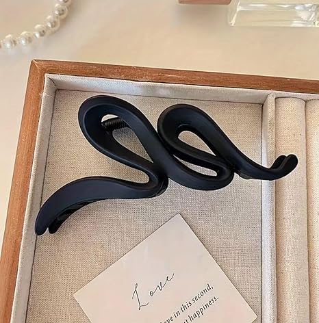 Juno Wave Hair Claw Clip