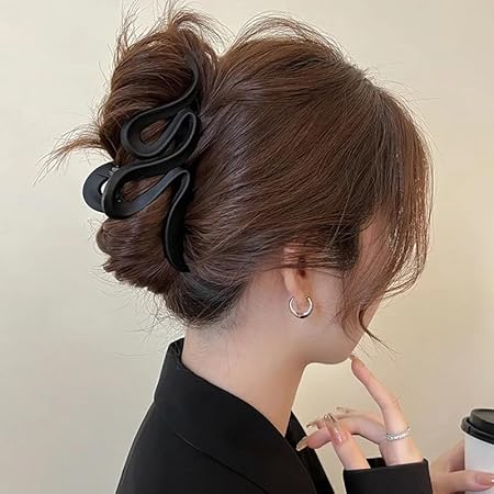 Juno Wave Hair Claw Clip